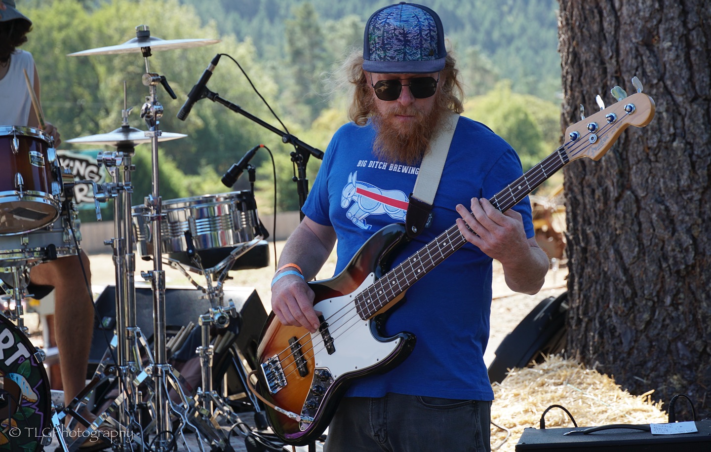 Outdoor Performance with Mountain Views